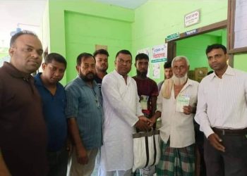 যশোরে ১১ নং রামনগর ইউনিয়ন পরিষদে স্বল্প আয়ের মানুষের মাঝে টিসিবি’র পণ্য বিতরণ