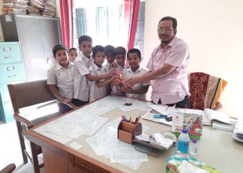 মোবারকগঞ্জ চিনিকল মাধ্যমিক বিদ্যালযয়ে আন্ত শ্রেণি ফুটবল টুর্নামেন্ট অনুষ্ঠিত