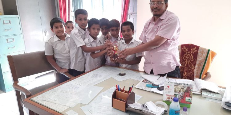 মোবারকগঞ্জ চিনিকল মাধ্যমিক বিদ্যালযয়ে আন্ত শ্রেণি ফুটবল টুর্নামেন্ট অনুষ্ঠিত