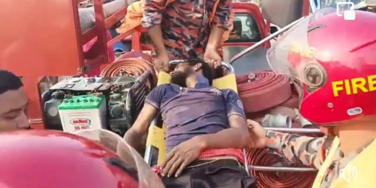 ঝিনাইদহের কালীগঞ্জে প্রাইভেট কার চাপায় নিহত এক আহত ৩