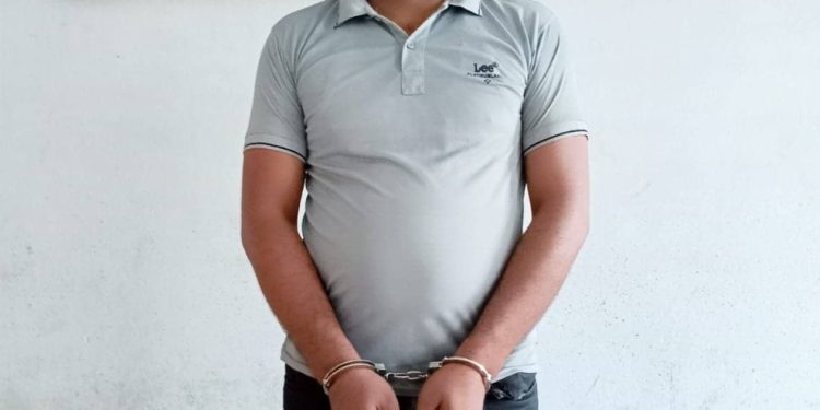 ঝিনাইদহে ইয়াবাসহ মাদক ব্যবসায়ী গ্রেপ্তার
