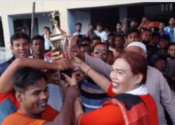 কালীগঞ্জে ফুটবল টুর্নামেন্টে তৃতীয় লিঙ্গের চেয়ারম্যান ঋতুর দল চ্যাম্পিয়ন