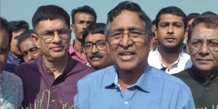 তেলের দাম কমানোর সুযোগ নেই, সারের দাম না বাড়ার প্রতিশ্রুতি সরকারের- কৃষি মন্ত্রী