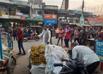 কালীগঞ্জে পৌর মেয়রের নেতৃত্বে অবৈধ পার্কিং উচ্ছেদ অভিযান অব্যাহত