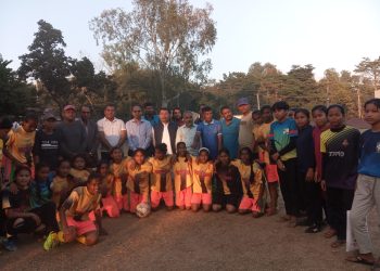 খাগড়াছড়ি প্রমিলা ফুটবলে ৩-০ গোলে জিতে সেমিফাইনালে রামগড়