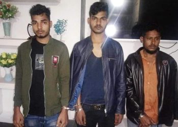 চাঁদাবাজির মামলা করায় শিল্প কারখানায় আগুন দিয়েছে সন্ত্রাসীরা, গ্রেফতার ৩