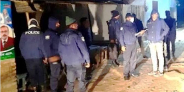 মধ্যরাতে ঝিনাইদহে ককটেল বিস্ফোরণ