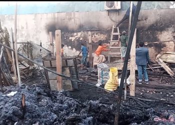 বাঁশখালীর চাম্বল বাজারে ভয়াবহ অগ্নিকান্ডে ৩ দোকান পুড়ে ছাই