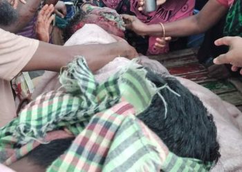 শরিয়তপুর জাজিরায় বোমা বানাতে গিয়ে বিস্ফোরণে যুবক আহত।