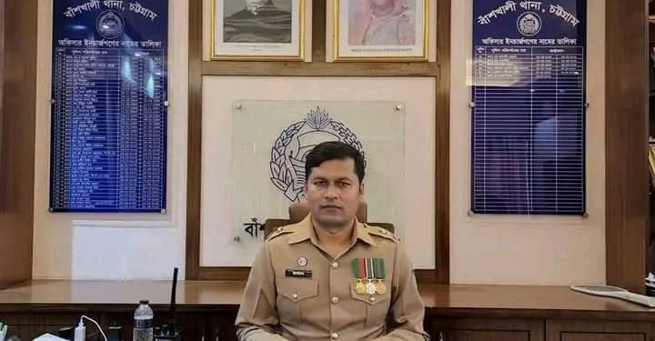 রাষ্ট্রপতি পুলিশ পদকে ভূষিত বাঁশখালী থানার ওসি মোঃ কামাল উদ্দীন