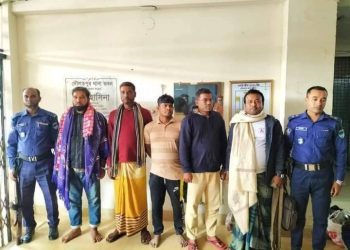কুষ্টিয়া দৌলতপুরে নাশকতা মামলায় ৫ জন আটক