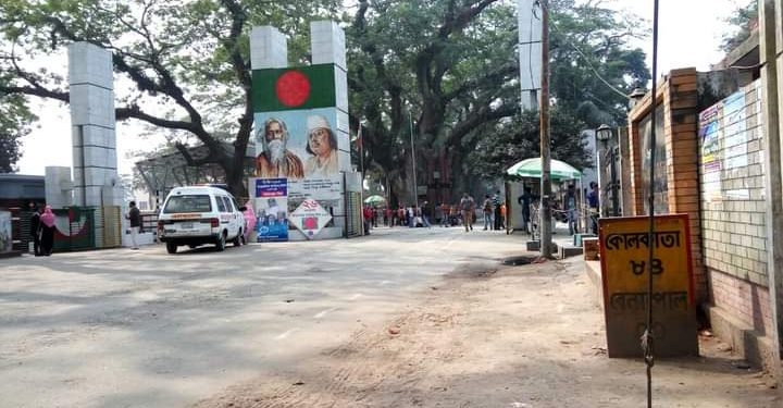 সরস্বতী পূজা উপলক্ষে বেনাপোল বন্দরে দু’দিন আমদানি-রপ্তানি বন্ধ