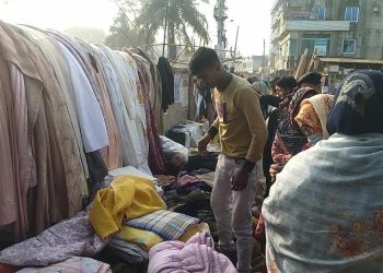 শীতে কাঁপছে ফরিদপুরের ভাঙ্গা 