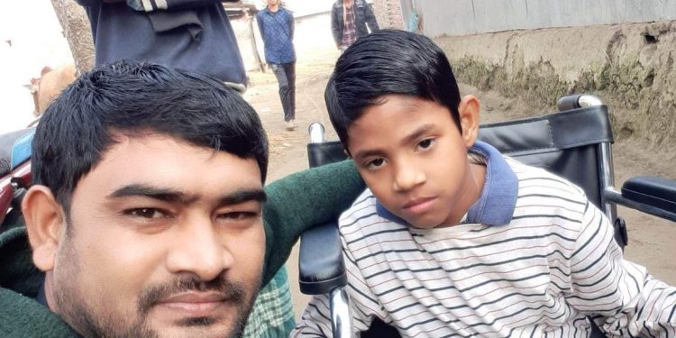 আত্ম মানবতার সেবায় নিজেকে উৎসর্গ :