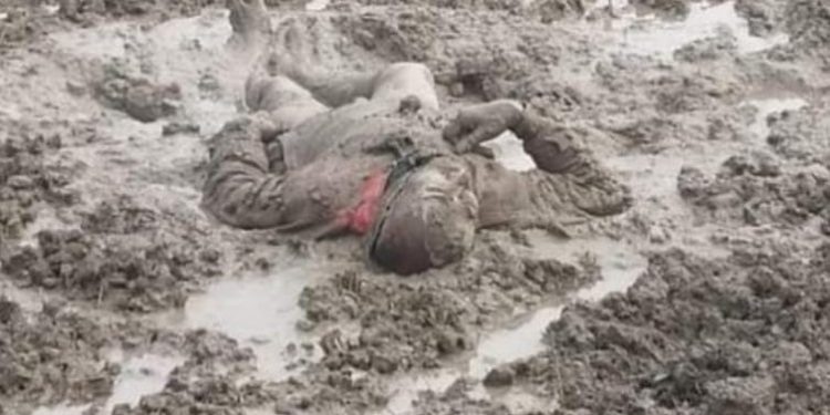 কালীগঞ্জ জামতলা মাঠ থেকে স্কুল শিক্ষকের লাশ উদ্ধার