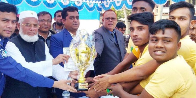 নওগাঁয় শীতকালীন ক্রীড়া প্রতিযোগিতা অনুষ্ঠিত