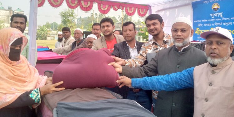 মাধবদীতে সুখায়ুর আয়োজনে শীতবস্ত্র বিতরণ