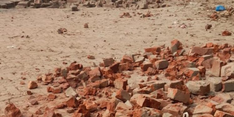 ভাঙ্গায় গ্রামবাসীর মধ্যে দফায় দফায় সংঘর্ষ; আহত- ৪৫