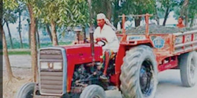 চৌদ্দগ্রামে মাটির ট্রাকচাঁপায় পথচারীর মৃত্যু