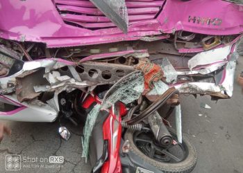 গাইবান্ধার পলাশবাড়ীতে বাস ট্রাক মুখোমুখি সংঘর্ষ; নিহত -৩ আহত -২