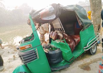 নাটোরে পাওয়ার ট্রলি- সিএনজির মুখোমুখি সংঘর্ষে নিহত ১