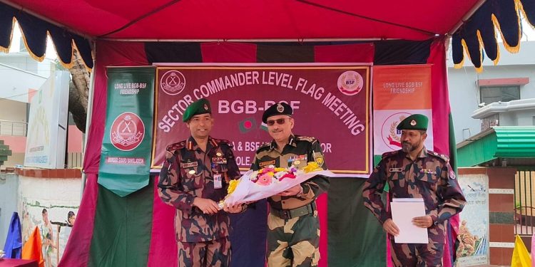 বেনাপোলে বিজিবি-বিএসএফ সেক্টর কমান্ডার পর্যায়ে বৈঠক অনুষ্ঠিত