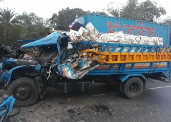 চৌদ্দগ্রামে তিন পরিবহনের সংঘর্ষ;নিহত-১