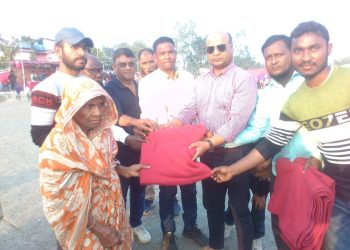গংগাচড়ায় শীতার্থদের মাঝে শীতবস্ত্র বিতারন ও নারী ফুটবল ম্যাচের উদ্ভাবন