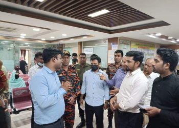 অগ্নি নিরাপত্তা: বাঁশখালীতে ২টি মার্কেটকে ভ্রাম্যমাণ আদালতে জরিমানা