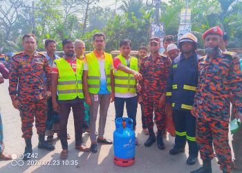 ডুমুরিয়ায় নিসচার আয়োজনে অগ্নি নির্বাপক মহড়া অনুষ্ঠিত