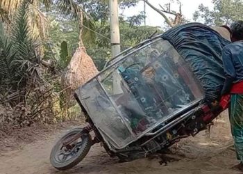 ধানখালি-চম্পাপুর ৯ কিলোমিটার সড়কে জনদুর্ভোগ চরমে