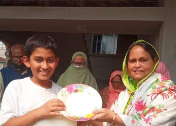 বাগমারায় জাতীয় শিক্ষাপদক পেলেন সাংবাদিক পুত্র ডট