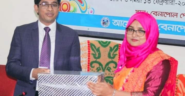 বেনাপোল পৌরসভার নতুন প্রশাসক হিসাবে দায়িত্ব গ্রহণ করলেন (ভূমি) ফারজানা ইসলাম