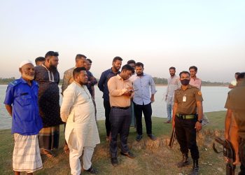 বাঁশখালীতে বালু উত্তোলনের দায়ে দুইটি ড্রেজার মেশিন জব্দ