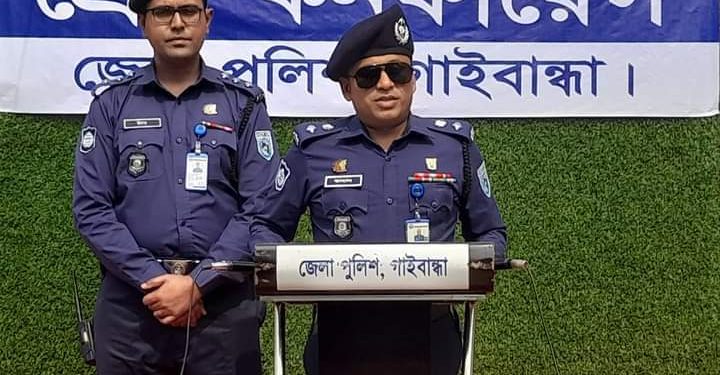 প্রেস ব্রিফিং এ জেলা পুলিশ সুপার কামাল হোসেন