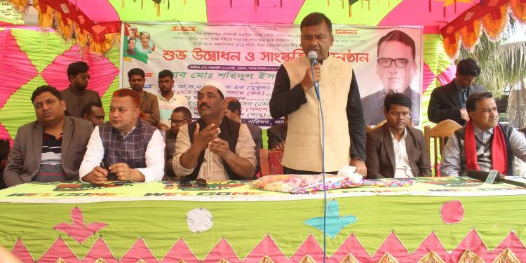 লালপুরে গন্ডবিল গ্রামে রাস্তা এইচবিবি করণ কাজের উদ্ধোধন