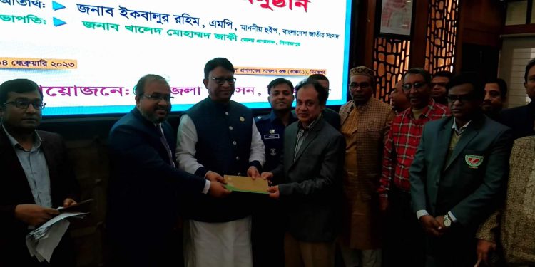 ২০২৭ সালের মধ্যে দিনাজপুর-ঢাকা রুটে বুলেট ট্রেন চলবে:হুইপ ইকবালুর রহিম