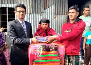 শিশুর জন্ম হলেই উপহার ও মিষ্টি নিয়ে হাজির- ইউএনও