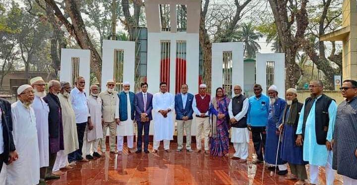 শার্শা উপজেলা কেন্দ্রীয় শহীদ মিনার উদ্বোধন