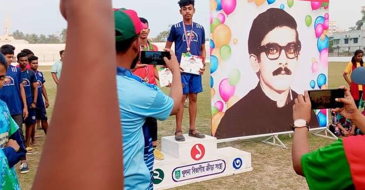 কোটচাঁদপুরে দৌড়-ঝাপ প্রতিযোগিতায় সাদিক হৃদয় সবার ঊর্ধ্বে.