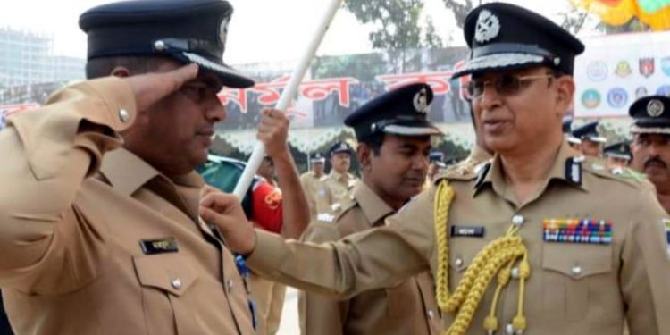 নড়াইল সদর থানার ওসি মাহমুদ ক্লোজ