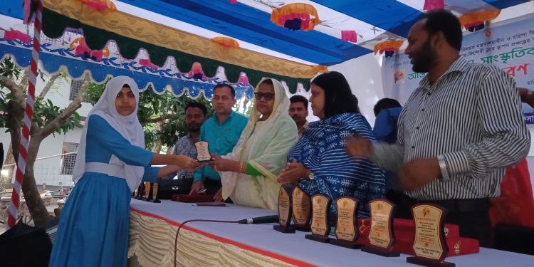 সারিয়াকান্দিতে ক্রীড়া প্রতিযোগিতা ও পুরস্কার বিতরণ অনুষ্ঠান অনুষ্ঠিত