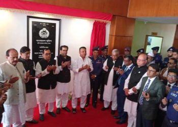 দেশের সব থানা ও পুলিশ সুপারের কার্যালয়কে সর্বাধিক সুবিধা সম্মিলিত ভবনে রূপান্তরিত করা হবে : স্বরাষ্ট্রমন্ত্রী