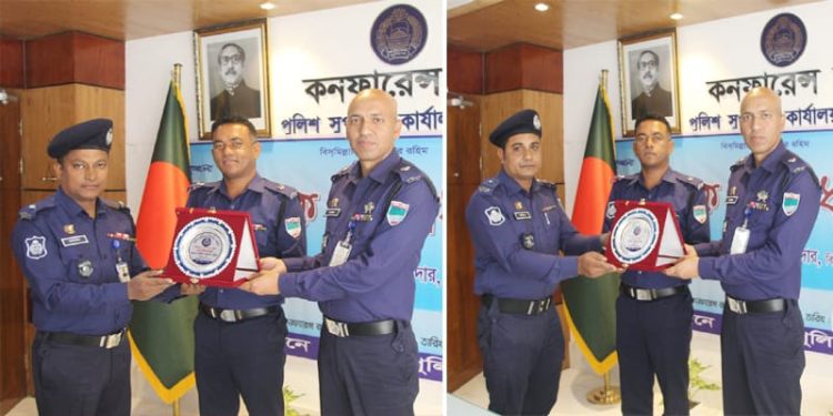 বেনাপোল পোর্ট থানার ওসি কামাল হোসেন ভূঁইয়া ও এসআই অমিত কুমার দাস জেলার শ্রেষ্ঠ অফিসার নির্বাচিত