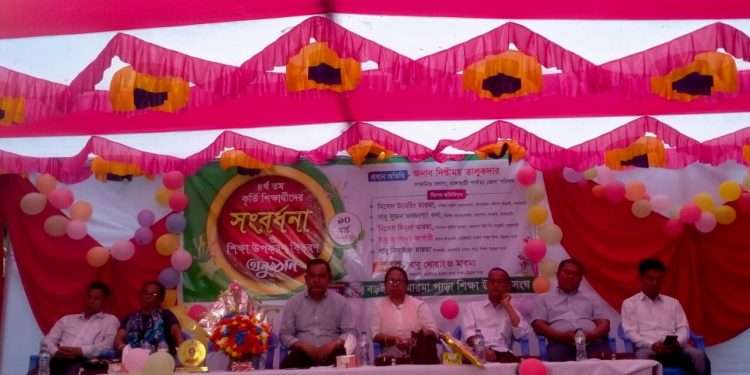 কাপ্তাই বড়ইছড়ি মারমা পাড়া কৃতি শিক্ষার্থীদের সংবর্ধনা ও শিক্ষা উপকরণ বিতরণ