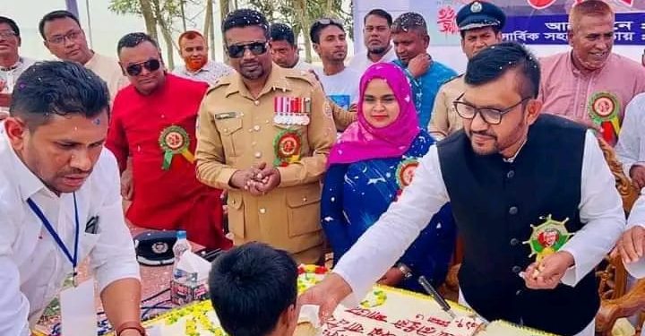 বঙ্গবন্ধুর জন্মদিনে দশ হাজার জেলে নিয়ে উৎসব করলেন এমপি শাওন