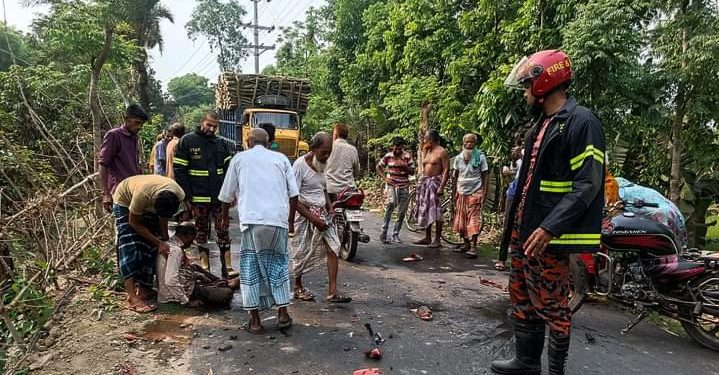 কোটচাঁদপুরে দুই মোটরসাইকেল মুখোমুখি সংঘর্ষে নিহত ১ আহত ২