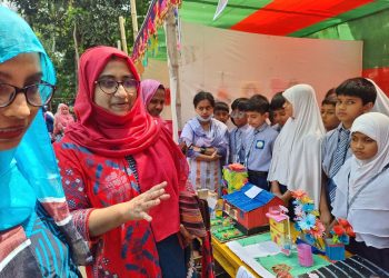 নড়াইল চিলড্রেন ভয়েস স্কুলের আয়োজনে ক্ষুদে শিক্ষার্থীদের নিয়ে অনুষ্ঠিত হল সৃজনশীল মেলা