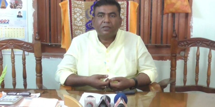 আত্রাই বিশা ইউপি চেয়ারম্যান তোফাজ্জল হোসেন তোফার বিরুদ্ধে মিথ্যা অভিযোগ