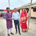 আশ্রয়নে বিয়েঃ উপহার নিয়ে গেলেন ইউএনও